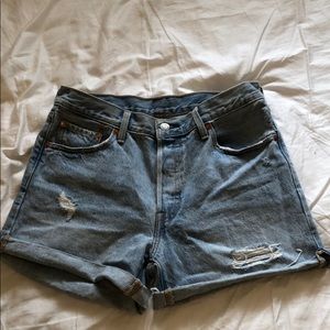 Levi’s 501 long shorts